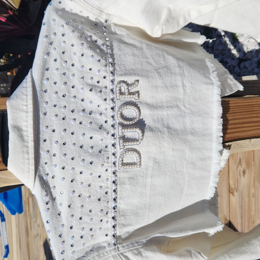 READ!! Custom made pearls & diamond crop jean jacket NWOT